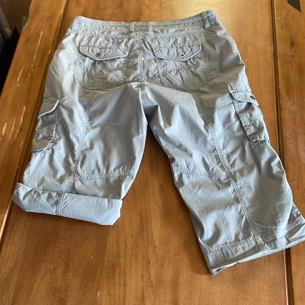KUHL Roll Up Capris Size 8